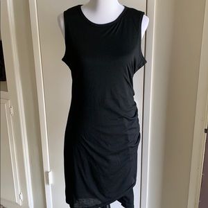 Sleeveless dress
